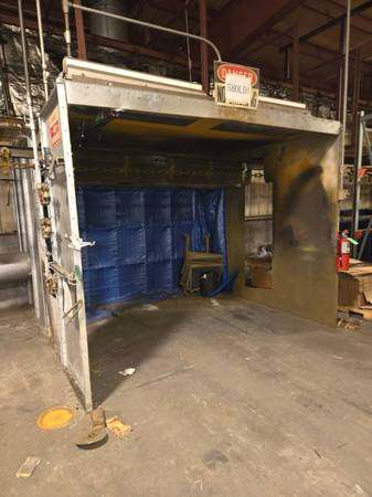 Devilbiss open front paint booth 1