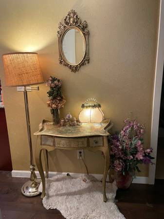 $899 / 1br - Furnished or Unfurnished Room in LGBTQ+ Friendly Home (Southwest Seattle / Whitecenter)63934287444226124