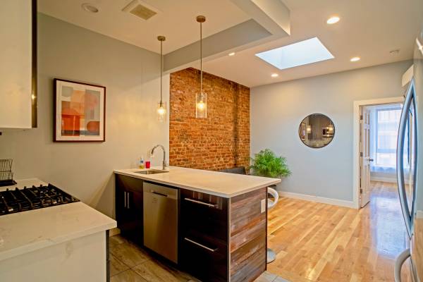 $1,175 / 1br - Furnished Bushwick BR in 4BR NEW Apt! Won't LAST! STEPS to Train (Bushwick, Bed-Stuy)63891772918915122