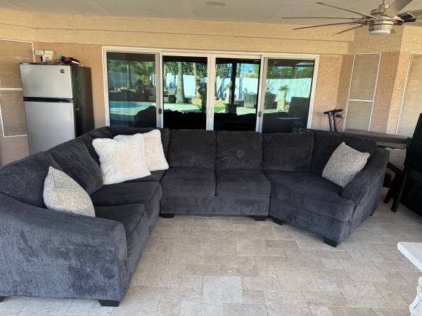 Dark grey sectional 1