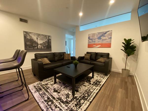 $1.550 / 4 habitaciones - 1300 pies² - Suite amueblada con baño privado (Hollywood)63470384814723122