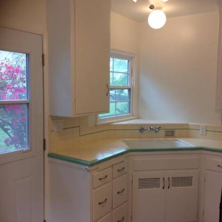 $1,865 / 1br - 1000ft2 - STUDIO CITY-1bdrm/1bth must pre-qualify (Studio city)63701073596291121