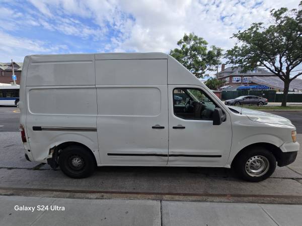 2016 NISSAN NV2500 VAN - $10,200 (Brooklyn)63654711910785124