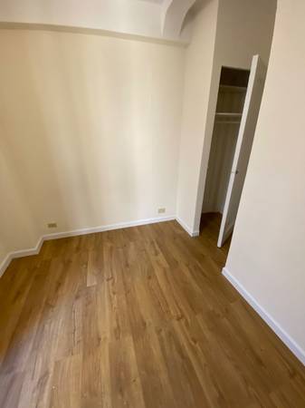$1,100 Very affordable tiny  studio, private bath ,24hr doorman, elev (Upper West Side)63788505799555120