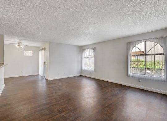 $1,135 / 2br - 1070ft2 - Playground, Covered Parking, Fireplace63859497279747123