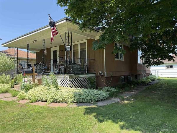 $95,000 2 BR, 1 BA Home situated on a corner lot MLS 50180656 (Crystal Falls)64151609064065120