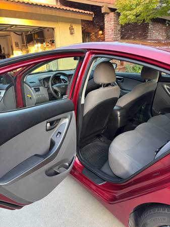 HYUNDAI ELANTRA 2016 EN VENTA - $5,500 (La Mirada)63618351596803124