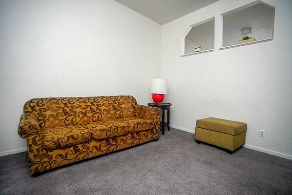 $397 / 400ft2 - Sparkling swimming pool, Bad Credit Ok, Close to UNLV63859500521731123