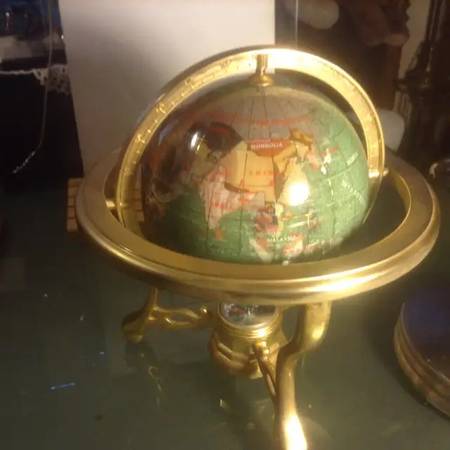 GLOBE SEMI PRECIOUS STONE OCEAN WORLD WITH COMPASS ON STANS 1