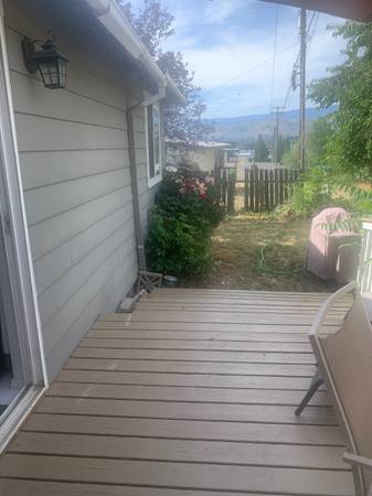 $1,500 / 1500ft2 - CASA ANTIGUA CON ZONIFICACIÓN COMERCIAL (WENATCHEE)63761829960835122