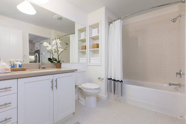 $4,020 / 2br - 1081ft2 - Freshly Updated 2BR Apartment – Ideal for Modern Living! (corte madera)63847325549187121