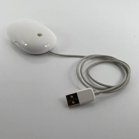 Apple Mighty Mouse (Wired USB) Model No.: A1152 EMC 2058 1