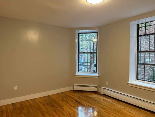 1BR Apartment for Rent – 424 E 158th St — photo 1 of 5