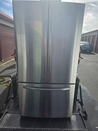 Samsung 28 cubic feet stainless steel french 3 door refrigerator 1