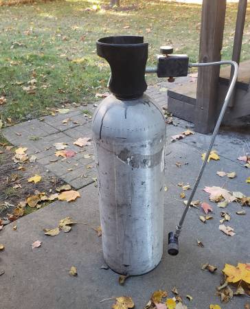 20 pound siphon tube CO2 tank (aluminum - about half full) 1