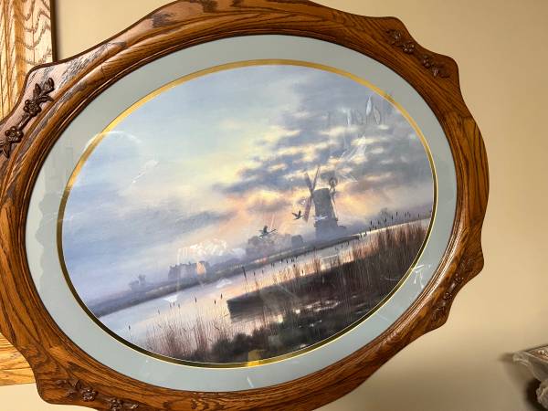 Oval framed picture 1