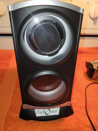 Dual Watch Winder Automatic Economy Double Tower ,+A Free Watch - $200 (LIVONIA)63471300864129121
