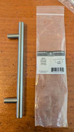 Kitchen hardware /Pulls 1