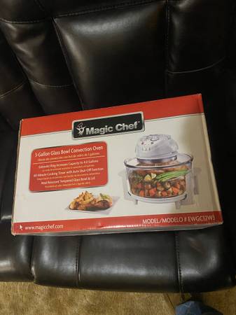 New Magic Chef 3 Gal. Glass Bowl Convection Oven - $40 (Dawsonville)63441255064707124