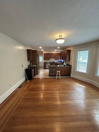 $4,300 / 4br - 1700ft2 - Spacious Somerville 4 Bed For $4,300 AVAIL NOW (Somerville)63828338195203120