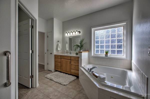 $750.00 / 1br - Habitación acogedora de 1 dormitorio/1 baño en Twin Falls | Disponible 01/10 | $750/mes63797565805057124