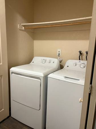$1,350 / 1br - 984ft2 - Unlock Your New Home + Move In Money Back Special! (Kennewick)63862923449219123