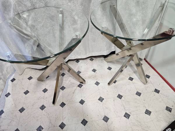 Two little glass tables - $60 (alameda)63436191258113121