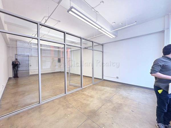 $2,133 / 800ft2 - $32!!! Loft like office Creative Space Polished Concrete Floors Fancy (Midtown West)63816576119937120