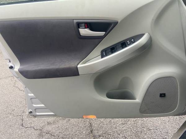 2010 Toyota Prius 164765 miles  VA & MD INSPECTED  CALL 7034966153 - $6,500 (Alexandria)63440113020673122