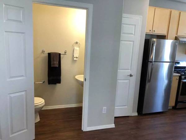 $2,398 / 3br - 1550ft2 - The living is easy at our community! Comfortable 3 bed/2.5 bath! (Portland)63914971724674122