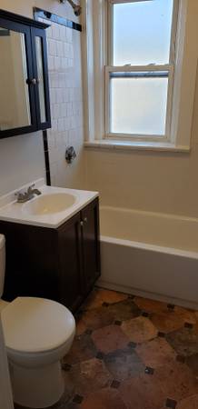 $5,400 / 4br - 1500ft2 - Gorgeous BROOKLINE 4 BEDROOM 1.5 BATH NO FEE!  This can fly63196352520961124