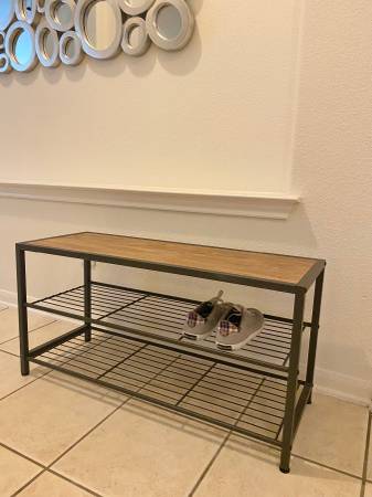 Trinity sturdy entry bench🟥🟩read description 1