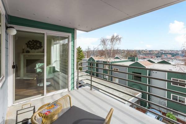 $2,979 / 2br - 861ft2 - Parque para Perros, Pagos de Renta en Línea, Bañera/Ducha, Mantenimiento en el Sitio (Queen Anne Hill)63884891549441124