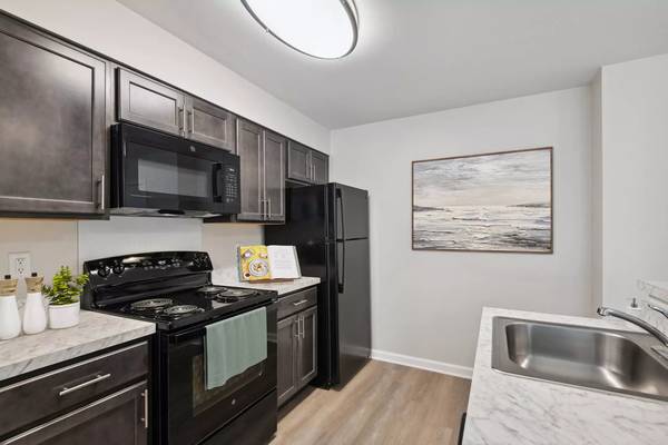 $585 / 1br - Wow! This 1 Bedroom is simply stunning! Visit today!  Sq Ft! (Queenstown - Terrapin Nature Park)63806863467779120