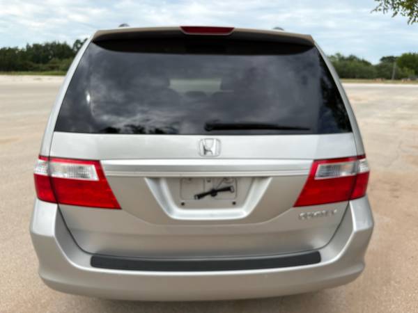 2005 Honda Odyssey EX - $10,995 (San Antonio, Texas)63470779127555124