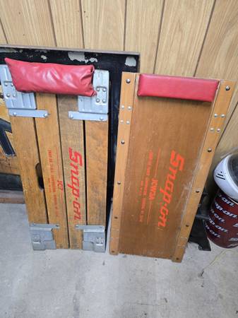 Snapon floor creepers 1