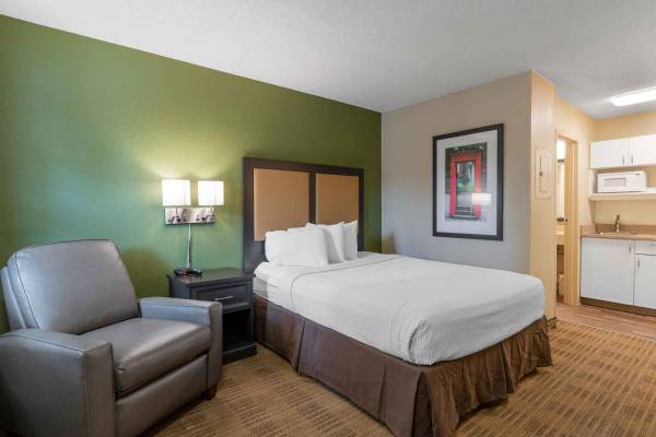 $1,350 / 1br - Just 10 Minutes to Downtown Louisville (St Matthews)64008828095235123
