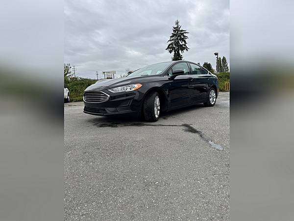 1 2020 Ford Fusion SE Clean Title No Accidents 1