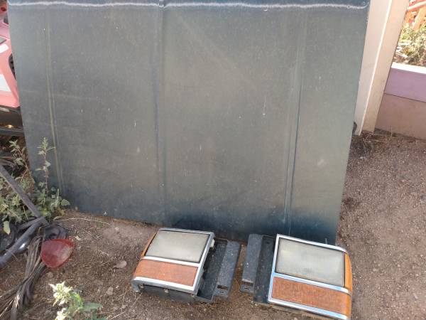 Explorer Hood Headlights 1