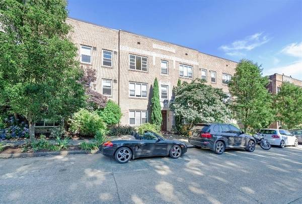 $1,550 / 1br - ♥Top Floor Lower Queen Anne 1Bed-2WeeksFree♥ (Near Toulouse Petit)63862288667649120