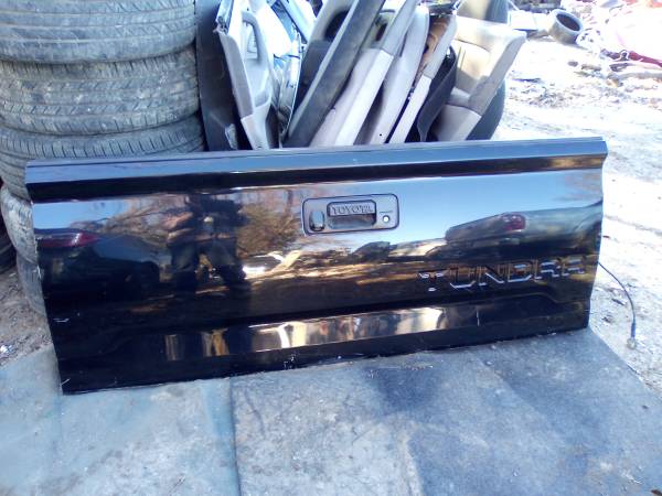 2016 TOYOTA TUNDRA SR5 TAILGATE 1