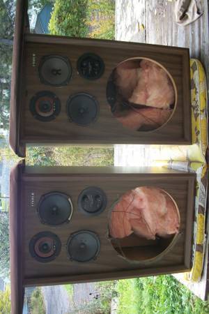 NEW Create a Cat Kitten House Play Station $35 Each 1