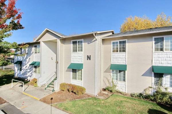 $1,846 / 3br - 1178ft2 - Amplify your lifestyle. Dive into our 3 BR, 2 BA. (Vancouver)63777227594499124