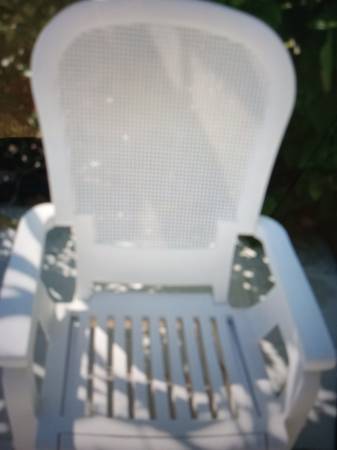 Outdoor table and chairs fiberglass for sale in Osprey 100 to $200 1