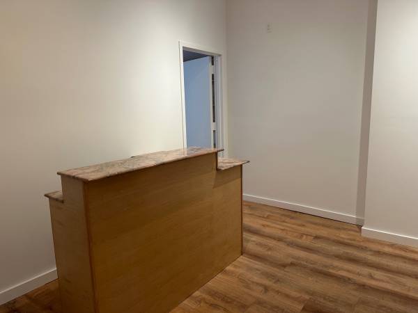 $3,100 / 971ft2 - GREAT AESTHETIC / SPA / 2 ROOMS, RECEPTION, BATHROOM (Chelsea)63816653832707122