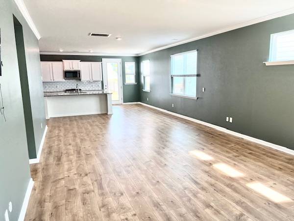 $500,000 / 4br - 2762ft2 - *Owner Financing / Almost New * 4 BR / 3BA 2762 Sq. Ft. DD2 Schools (Summerville The Ponds)64015946498179124