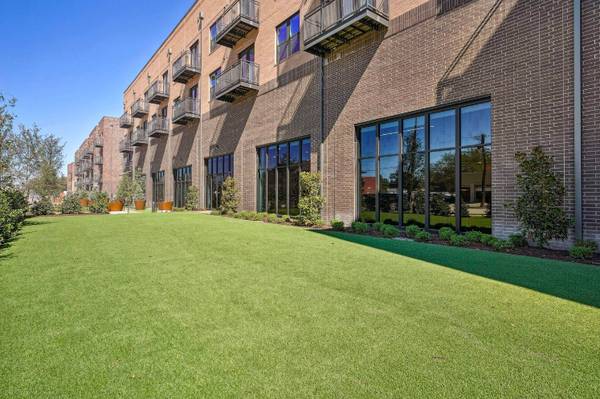 $1,299 / 1br - Un Apartamento Nuevo en McKinney - ¡8 SEMANAS GRATIS + $1000 + $100 para Solicitar! (McKinney/Allen)63796476569987121