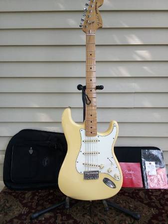 Fender 70's Hardtail Limited Edition Guitar 1