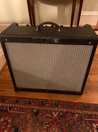 Fender Blues Deville Hot Rod 2x12 1