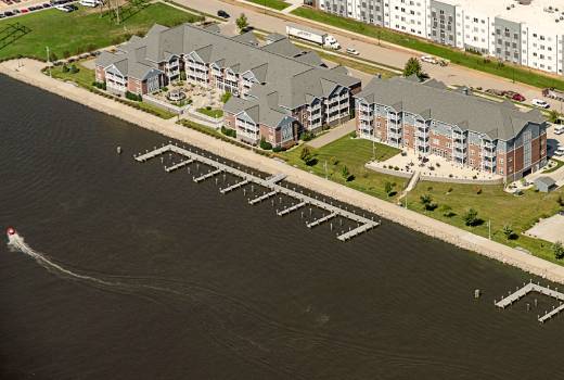 $1,090 / 1br - 640ft2 - Persianas miniatura, centro de negocios, ascensor (475 Marion Road, Oshkosh, WI)63845964531331123